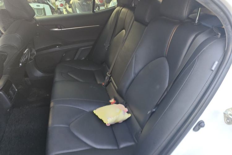 Used Toyota Camry 2021 2.0G Luxury Edition Left Rear Seat