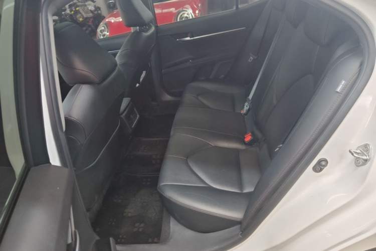 Used Toyota Camry 2021 2.5G Luxury Edition Left Rear Seat