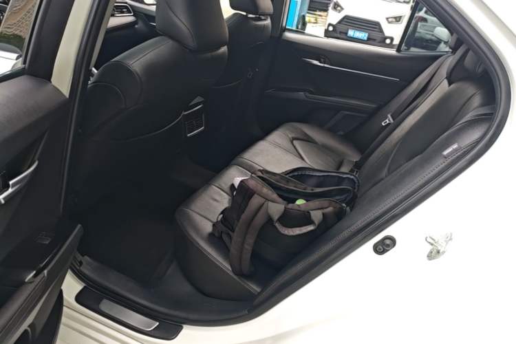 Used Toyota Camry 2021 2.0G Luxury Edition Left Rear Seat