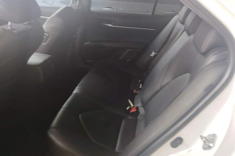 Used Toyota Camry 2021 2.0G Luxury Edition Left Rear Seat