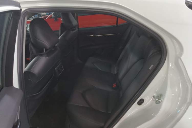 Used Toyota Camry 2021 2.0G Luxury Edition Left Rear Seat