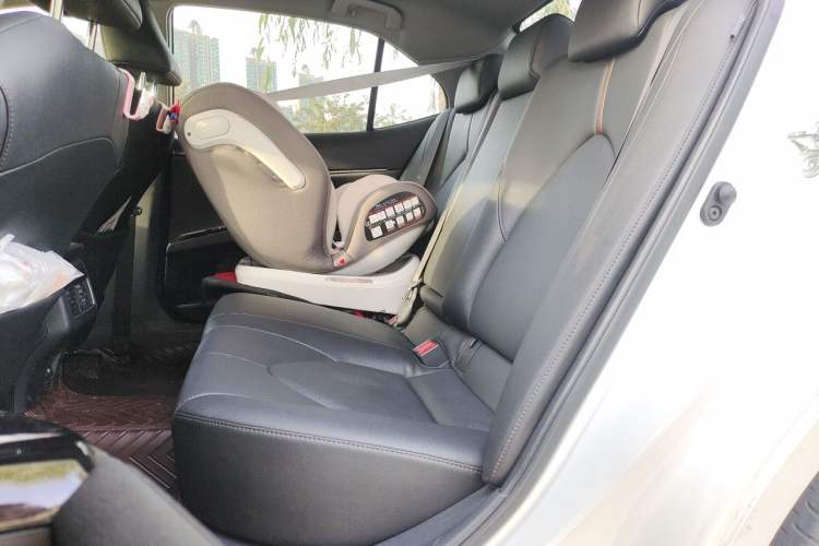 Used Toyota Camry 2021 2.5G Luxury Edition Left Rear Seat