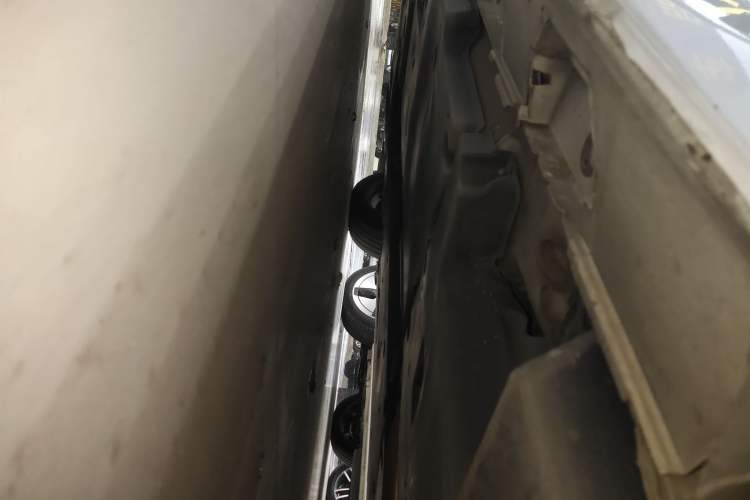 Used Toyota Camry 2021 2.0G Luxury Edition Left Side Sill