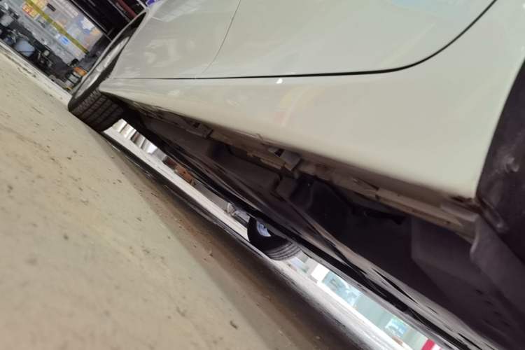 Used Toyota Camry 2021 2.0G Luxury Edition Left Side Sill