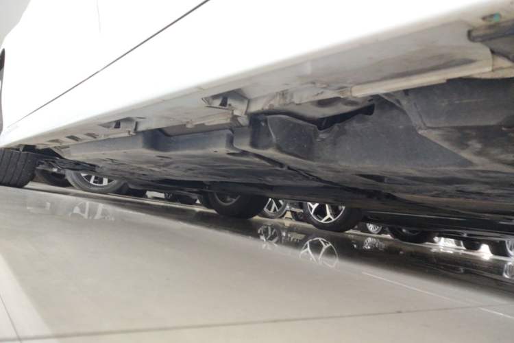 Used Toyota Camry 2021 2.0G Luxury Edition Left Side Sill