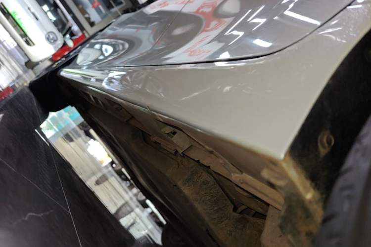 Used Toyota Camry 2021 2.5G Luxury Edition Left Side Sill
