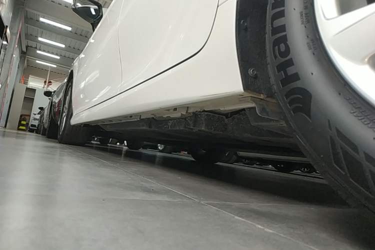 Used Toyota Camry 2021 2.0G Luxury Edition Left Side Sill