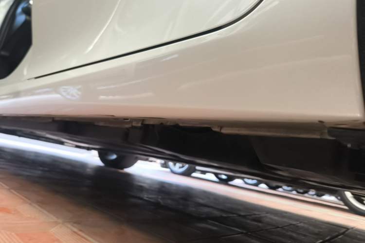 Used Toyota Camry 2021 Dual-Motor 2.5HG Luxury Edition Left Side Sill