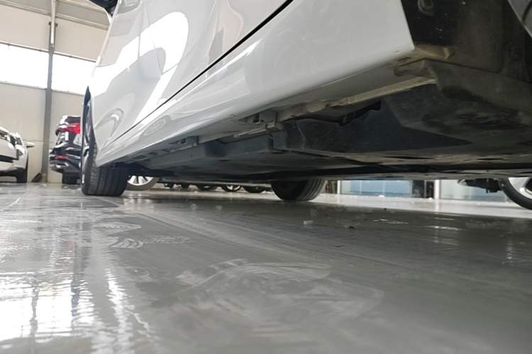 Used Toyota Camry 2021 2.5G Luxury Edition Left Side Sill