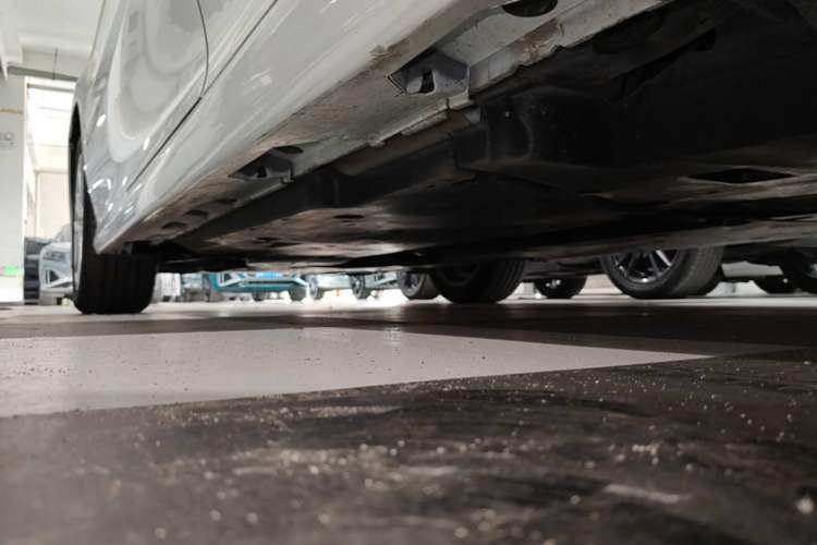 Used Toyota Camry 2021 2.0G Luxury Edition Left Side Sill