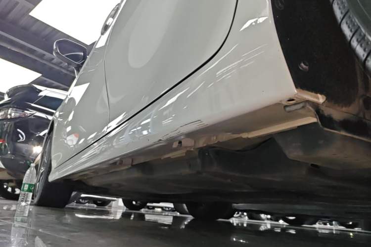 Used Toyota Camry 2021 Dual-Motor 2.5HG Luxury Edition Left Side Sill
