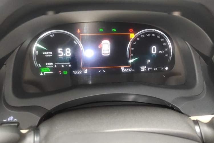 Used Toyota Camry 2021 Dual-Motor 2.5HG Luxury Edition Odometer Close Up