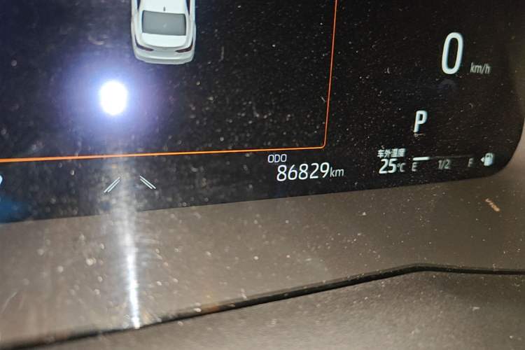 Used Toyota Camry 2021 Dual-Motor 2.5HG Luxury Edition Odometer Close Up