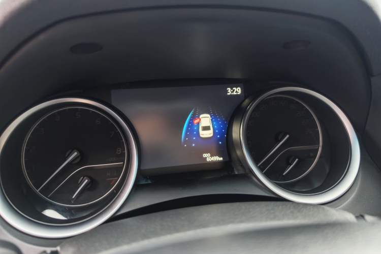 Used Toyota Camry 2021 2.0G Luxury Edition Odometer Close Up