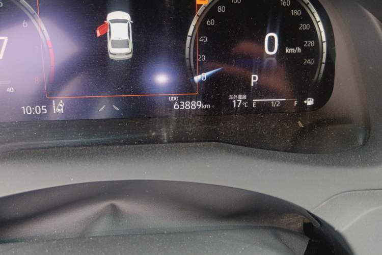 Used Toyota Camry 2021 2.5G Luxury Edition Odometer Close Up