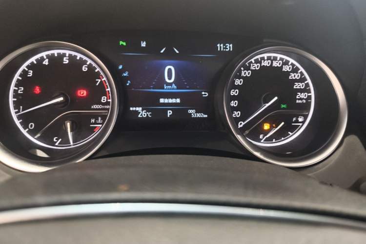 Used Toyota Camry 2021 2.0G Luxury Edition Odometer Close Up