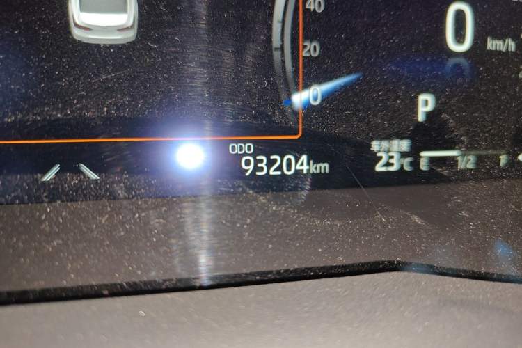 Used Toyota Camry 2021 Dual-Motor 2.5HG Luxury Edition Odometer Close Up