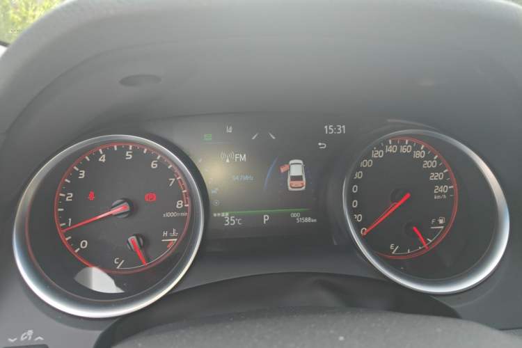 Used Toyota Camry 2021 2.0S FENGSHANG Edition Odometer Close Up