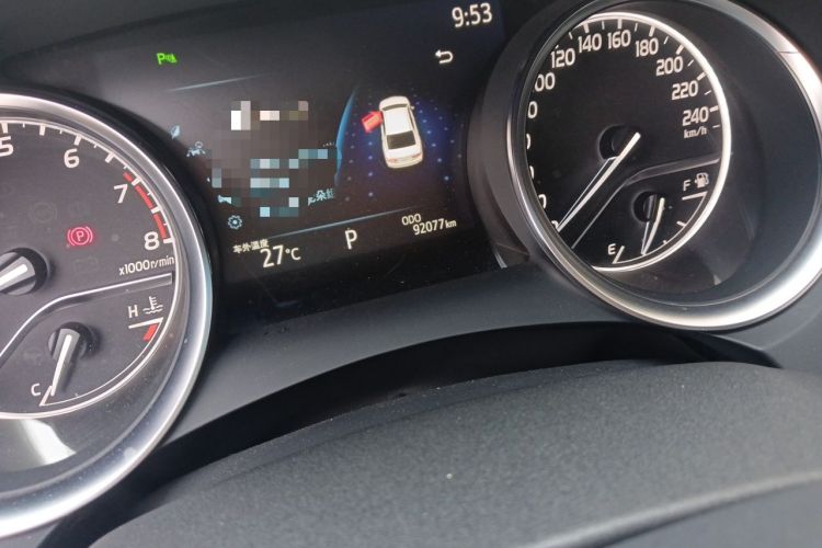 Used Toyota Camry 2021 2.0E Elite Edition Odometer Close Up