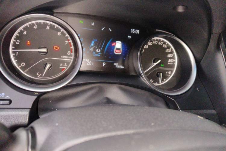 Used Toyota Camry 2021 2.0G Luxury Edition Odometer Close Up