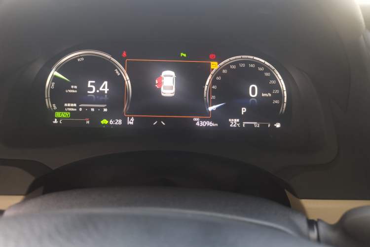 Used Toyota Camry 2021 Dual-Motor 2.5HG Luxury Edition Odometer Close Up