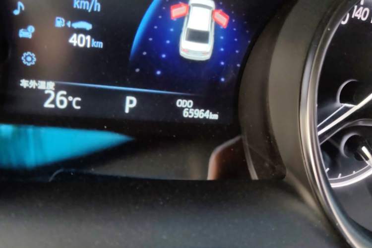 Used Toyota Camry 2021 2.0G Luxury Edition Odometer Close Up