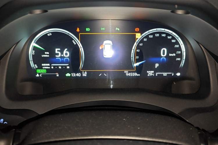 Used Toyota Camry 2021 Dual-Motor 2.5HG Luxury Edition Odometer Close Up