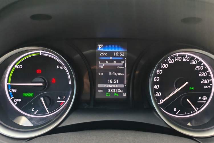 Used Toyota Camry 2021 Dual-Motor 2.5 HGVP Leading Edition Odometer Close Up