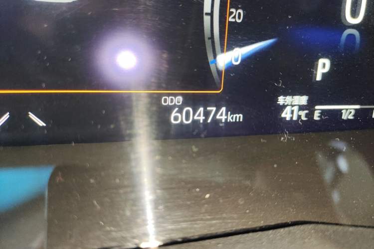 Used Toyota Camry 2021 2.5G Luxury Edition Odometer Close Up