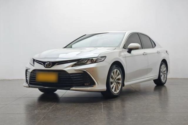 Ojetý Toyota Camry 2021 2.0G Luxury Edition