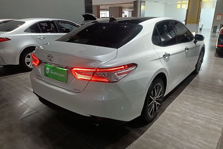 Used Toyota Camry 2021 2.5G Luxury Edition Rear Right 45 Deg