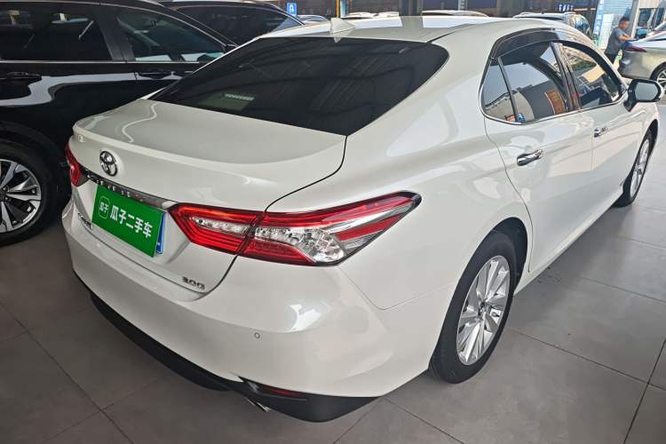 Used Toyota Camry 2021 2.0G Luxury Edition Rear Right 45 Deg
