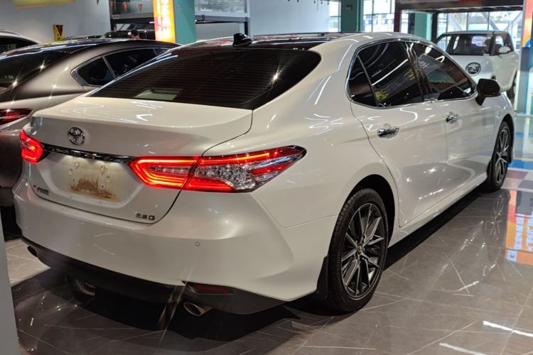 Used Toyota Camry 2021 2.5G Luxury Edition Rear Right 45 Deg