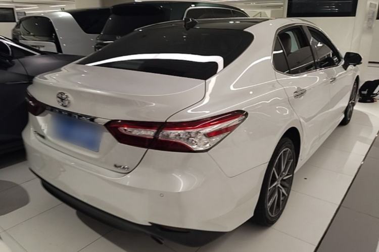 Used Toyota Camry 2021 2.5G Luxury Edition Rear Right 45 Deg