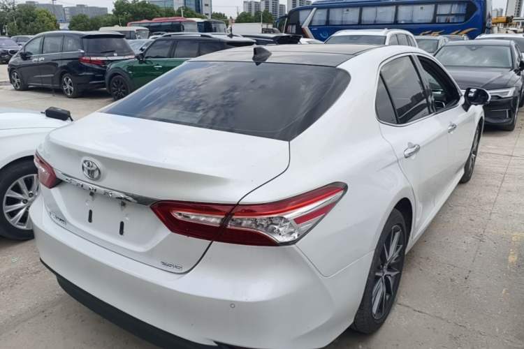 Used Toyota Camry 2021 2.5G Luxury Edition Rear Right 45 Deg
