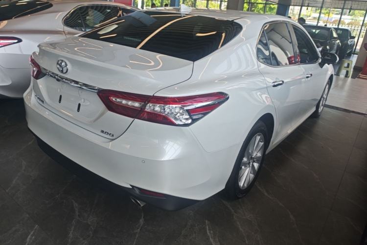Used Toyota Camry 2021 2.0G Luxury Edition Rear Right 45 Deg