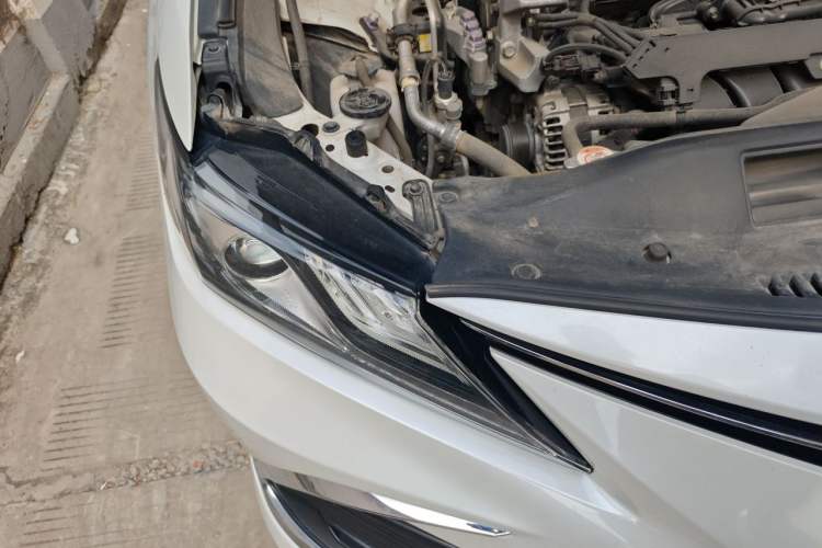 Used Toyota Camry 2021 2.5G Luxury Edition Right Front Headlight
