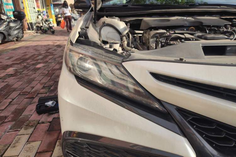 Used Toyota Camry 2021 2.0G Luxury Edition Right Front Headlight