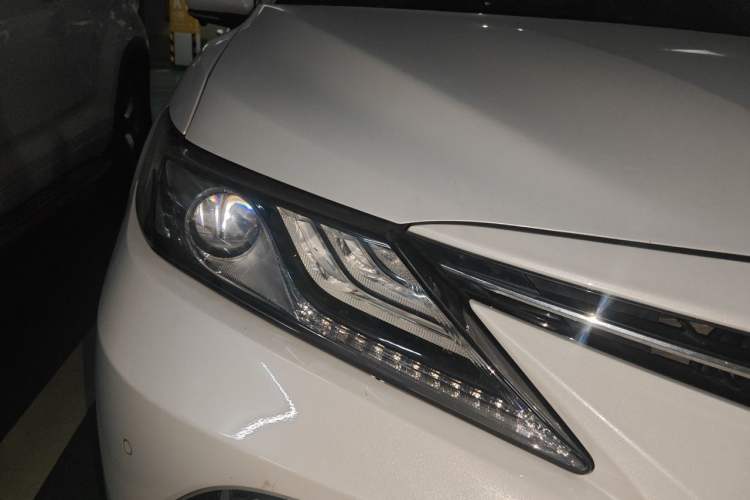 Used Toyota Camry 2021 2.0G Luxury Edition Right Front Headlight