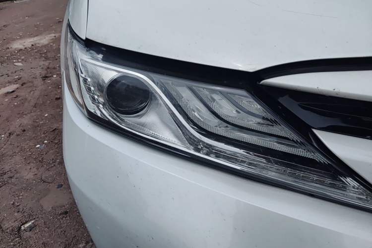 Used Toyota Camry 2021 2.0G Luxury Edition Right Front Headlight