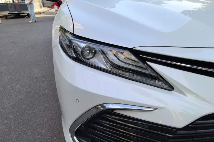 Used Toyota Camry 2021 2.0G Luxury Edition Right Front Headlight