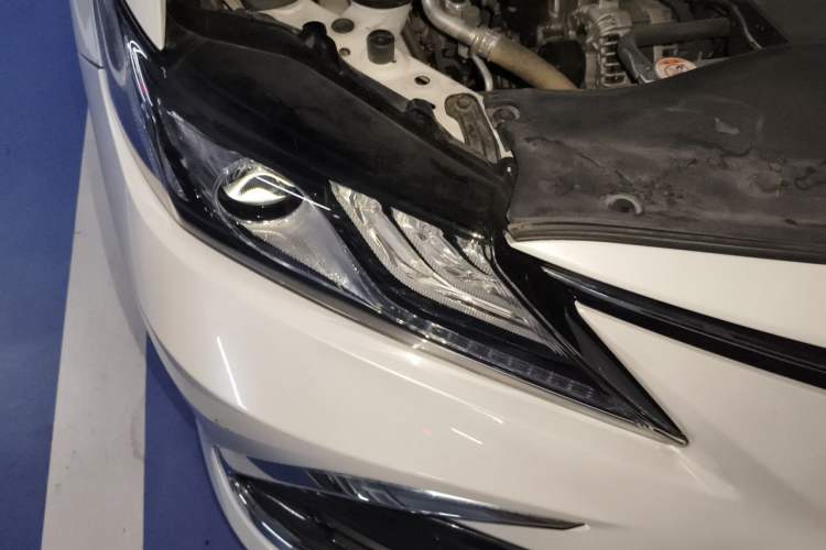 Used Toyota Camry 2021 2.0G Luxury Edition Right Front Headlight