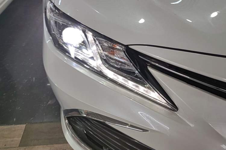 Used Toyota Camry 2021 Dual-Motor 2.5 HGVP Leading Edition Right Front Headlight