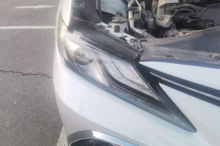 Used Toyota Camry 2021 2.5G Luxury Edition Right Front Headlight