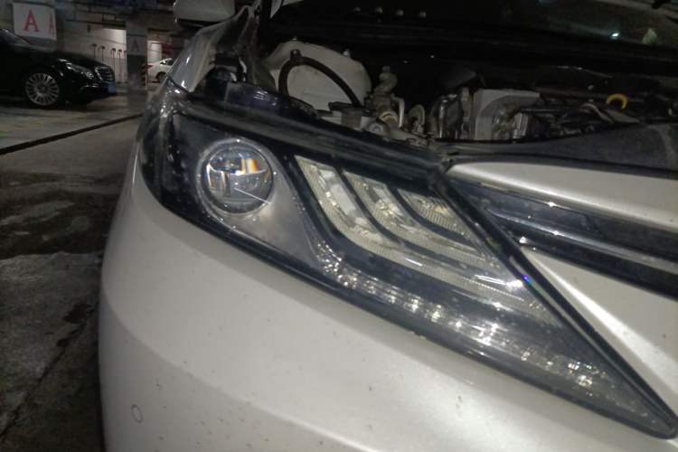 Used Toyota Camry 2021 2.0G Luxury Edition Right Front Headlight
