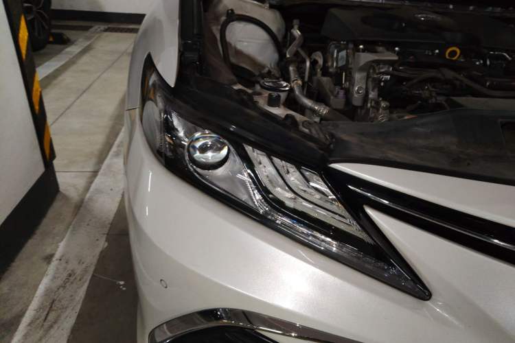 Used Toyota Camry 2021 2.0G Luxury Edition Right Front Headlight
