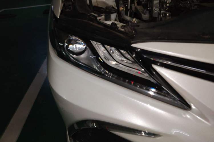Used Toyota Camry 2021 2.0G Luxury Edition Right Front Headlight