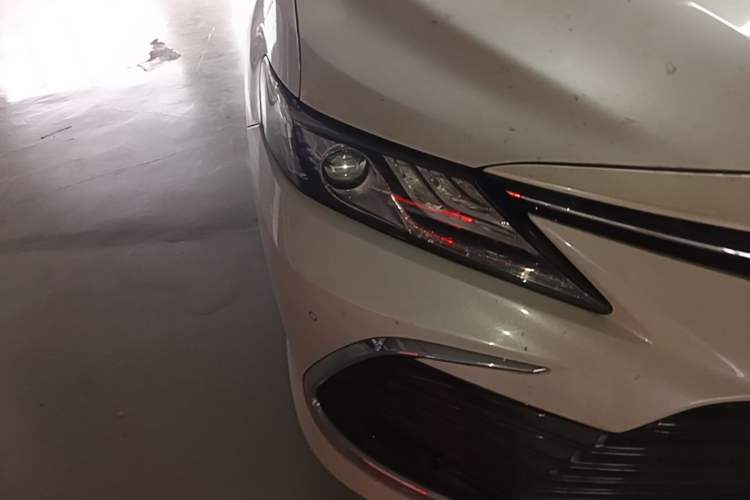 Used Toyota Camry 2021 2.5G Luxury Edition Right Front Headlight