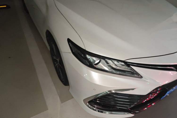 Used Toyota Camry 2021 2.5G Luxury Edition Right Front Headlight