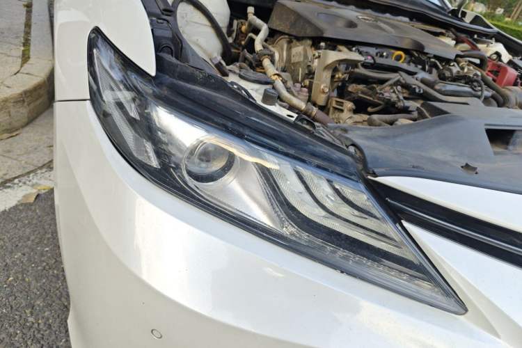 Used Toyota Camry 2021 2.0G Luxury Edition Right Front Headlight